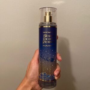 New Bath and Body Works Frosted Coconut Snowball Body Spray Mist 8 oz